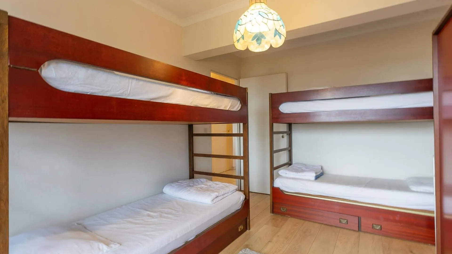 Spacious Apartment On 4Th Floor Middelkerke