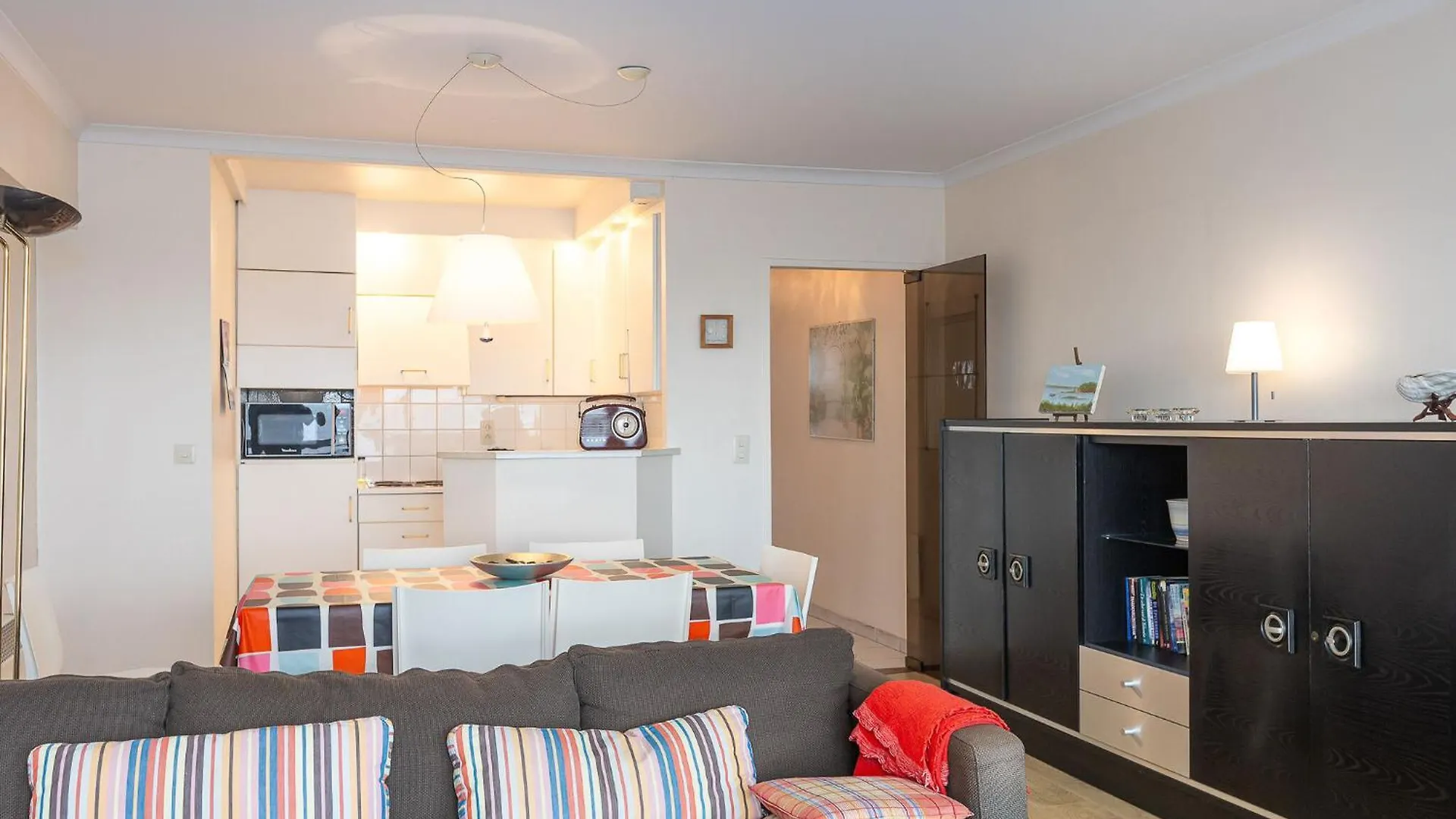 Spacious Apartment On 4Th Floor Middelkerke